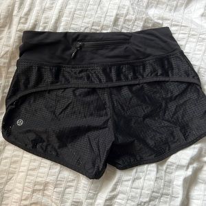 Lululemon Shorts - EXCELLENT CONDITION - Size 2